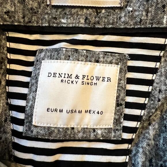 Denim & Flower Mens Long Sleeve Button Up Shirt Size M Casual Gray Button Collar - Picture 2 of 6